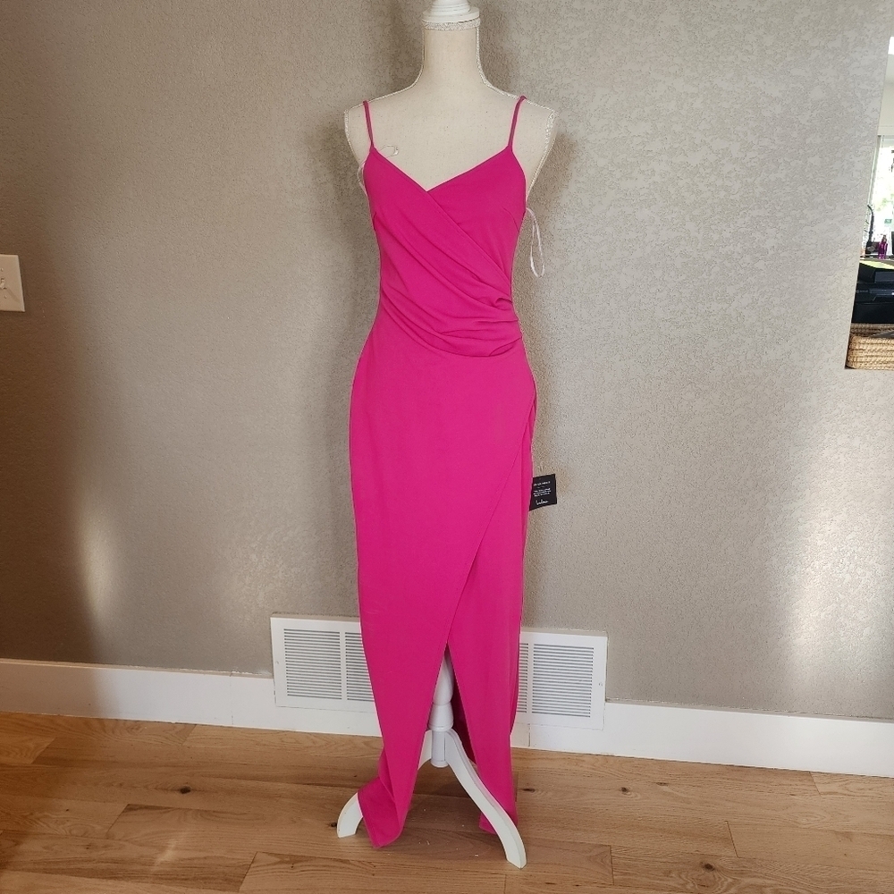 Lulu's maxi style dress color pink size Medium